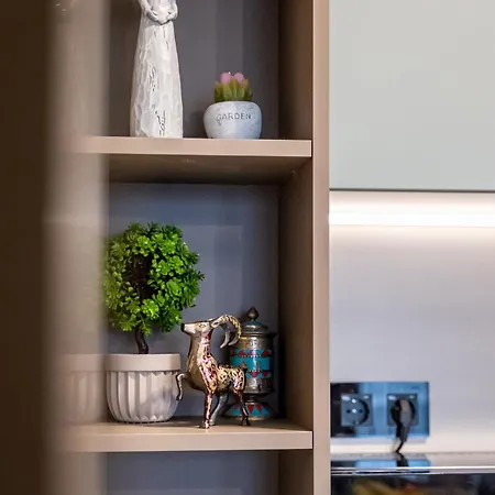 Luxury 2bedroom In Complex Family Garden With Free Parking Lejlighed *