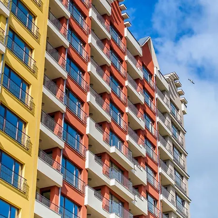 Luxury 2bedroom In Complex Family Garden With Free Parking