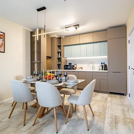 Luxury 2bedroom In Complex Family Garden With Free Parking 바르나