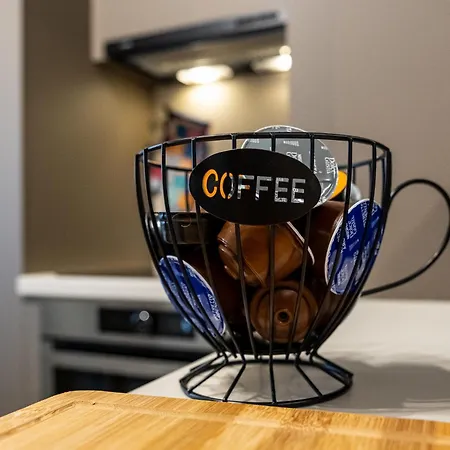 Apartment Luxury 2bedroom In Complex Family Garden With Free Parking *