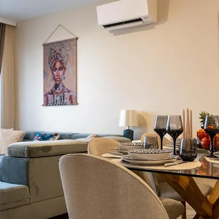 Luxury 2bedroom In Complex Family Garden With Free Parking 아파트 바르나