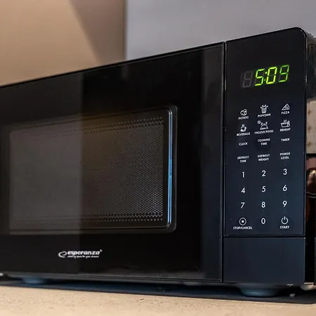 Apartment Luxury 2bedroom In Complex Family Garden With Free Parking