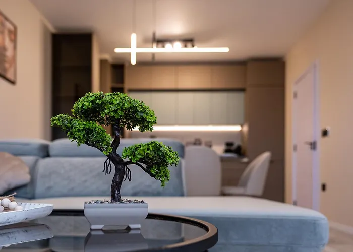 Luxury 2bedroom In Complex Family Garden With Free Parking Апартаменты *