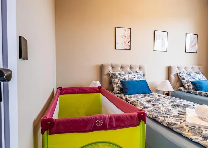 Luxury 2bedroom In Complex Family Garden With Free Parking Варна