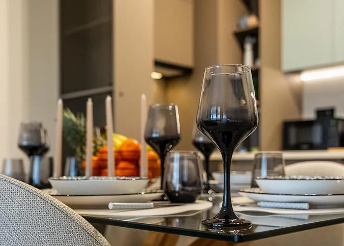 Luxury 2bedroom In Complex Family Garden With Free Parking Варна