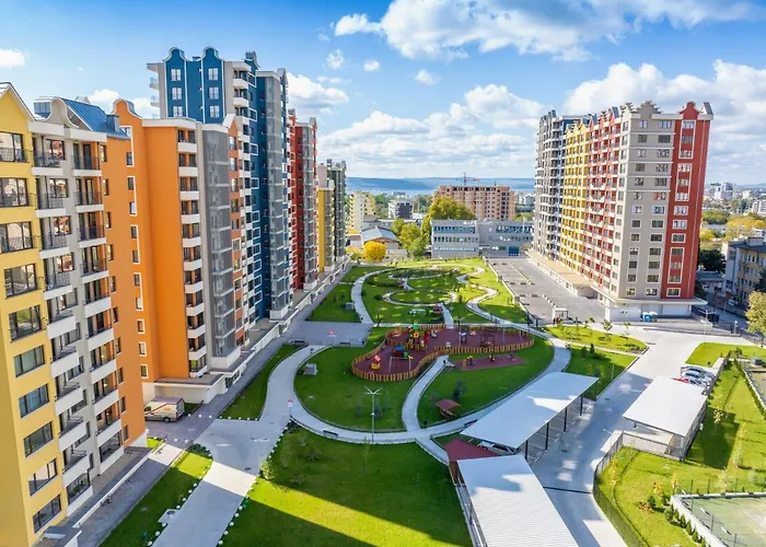 Luxury 2bedroom In Complex Family Garden With Free Parking * Варна